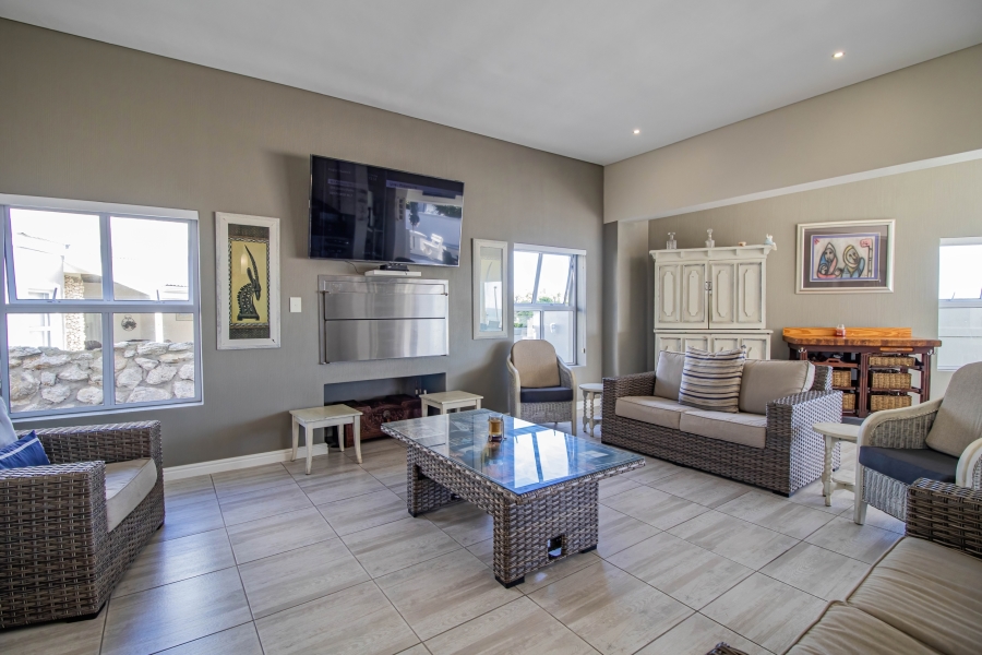 3 Bedroom Property for Sale in Pearl Bay Western Cape
